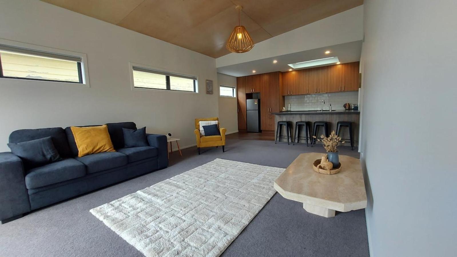 Sleek Suite By The Sand 2-Bedroom Dunedin Exterior photo